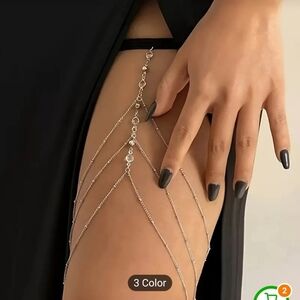 🌷2/$35🌷 New Three layers rhinestone tassel leg chain Gold color chain